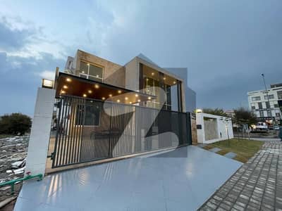 ڈی ایچ اے ڈیفینس فیز 2 ڈی ایچ اے ڈیفینس,اسلام آباد میں 1 کنال مکان 15.8 کروڑ میں برائے فروخت۔