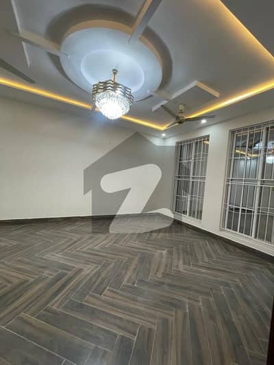 10 Marla Spanish Style Beautiful House In The Heart Of Citi Housing B Block Sialkot