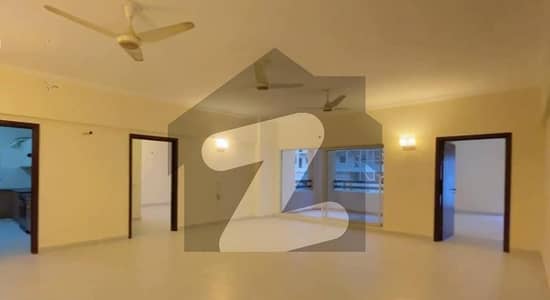 4 Bedrooms Luxurious Apartment Is Available For RENT Near Main Entrance Of Bahria Town