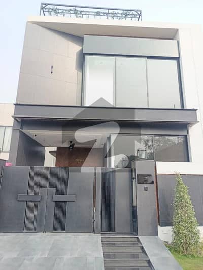 Impeccably Designed 5-Marla Modern Bungalow in DHA 9-Town Block A Featuring 3 Master Beds, Jacuzzi & Bath Tub, Company Kitchen, TV Lounge, Powder Room, and Roof Top Garden with BBQ Area 365 Lac