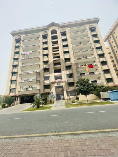 Open Airport View Well Mentained 3 Bedrooms Flat Available Urgent For Sale With All Utilities