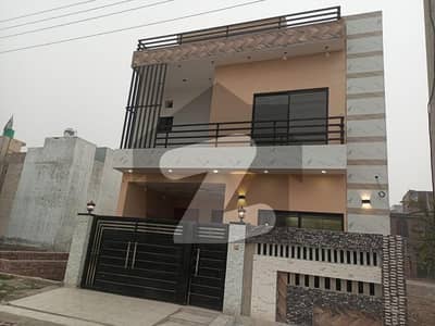 الحرم گارڈن لاہور میں 4 کمروں کا 5 مرلہ مکان 1.25 کروڑ میں برائے فروخت۔