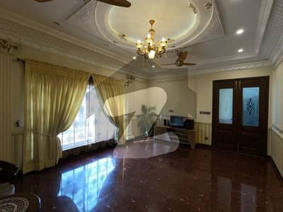 21.5 Marla Slightly Used Beautiful House For Sale