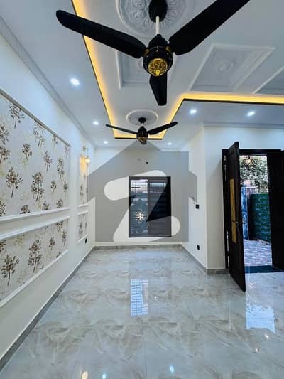 5 Marla Most Beautiful House Available For Rent In Central Park A Block  4 Bad Room With Attach Washroom Ka Sat