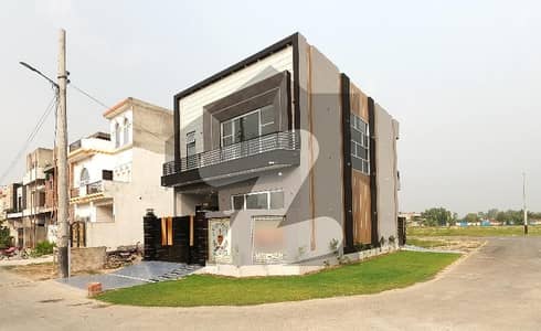 Corner 5 Marla House In Central Central Park - Block B For sale