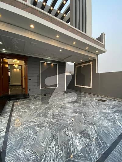 10 Marla Brand New House Available For Rent Gas Water Electricity Available Prime Location Near Tooo Park And Masjid