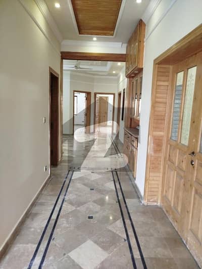 Lower Portion Of 14 Marla For Rent In G-13/2