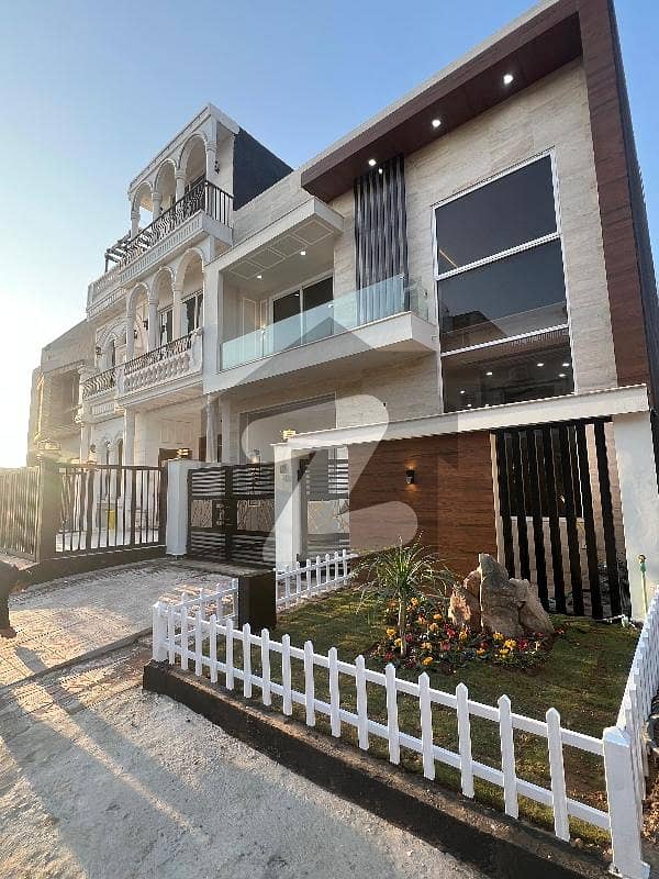 ڈی ۔ 12/4 ڈی ۔ 12,اسلام آباد میں 4 کمروں کا 4 مرلہ مکان 4.65 کروڑ میں برائے فروخت۔ ڈی ۔ 12/4 ڈی ۔ 12,اسلام آباد میں 4 کمروں کا 4 مرلہ مکان 4.65 کروڑ میں برائے فروخت۔