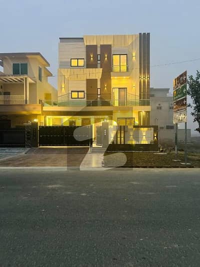 10 Marla Most Beautiful Luxury Modern Design House Available For Sale Prime Location Near Tooo Park And Masjid