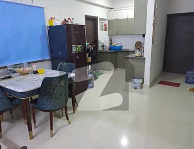 Get This Amazing Prime Location 1000 Square Feet Flat Available In Tariq Road