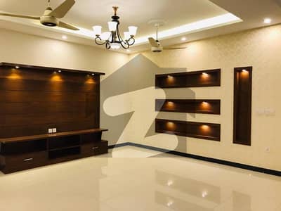 جی ۔ 13/2 جی ۔ 13,اسلام آباد میں 6 کمروں کا 10 مرلہ مکان 2.5 لاکھ میں کرایہ پر دستیاب ہے۔