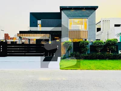 1 KANAL MODERN HOUSE FOR RENT IN DHA PHASE 6