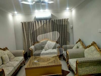 10 Marla 5 Bedrooms Furnished House Available For Rent