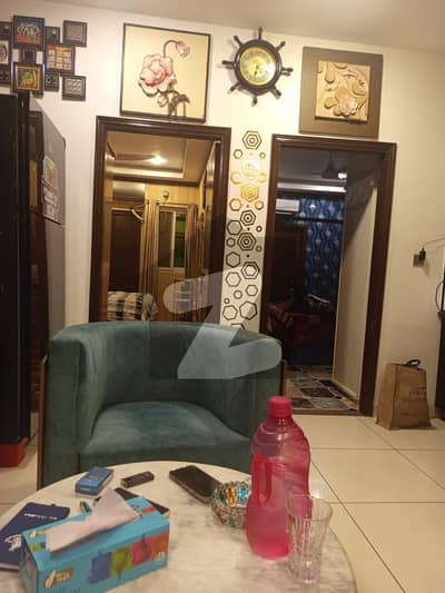 بخاری کمرشل ایریا ڈی ایچ اے فیز 6,ڈی ایچ اے ڈیفینس,کراچی میں 2 کمروں کا 4 مرلہ فلیٹ 1.5 کروڑ میں برائے فروخت۔