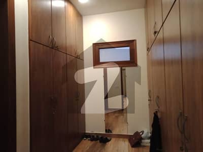 Elegant 1st Floor Portion for Rent Phase 8 Kh-e-Ghalib (1000 Yards)