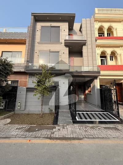 5 Marla Brand New House For Sale In Etihad Town