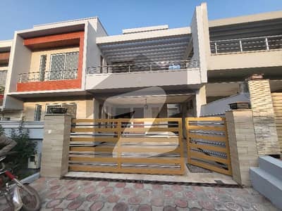 بحریہ انکلیو بحریہ ٹاؤن,اسلام آباد میں 4 کمروں کا 10 مرلہ مکان 4.75 کروڑ میں برائے فروخت۔