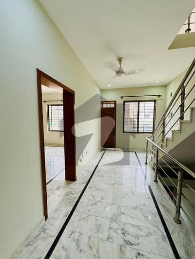 Upper Portion For Rent