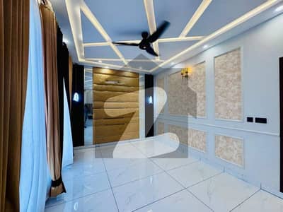 Prime Location 5 Marla Spacious House Is Available In Wapda Town For rent