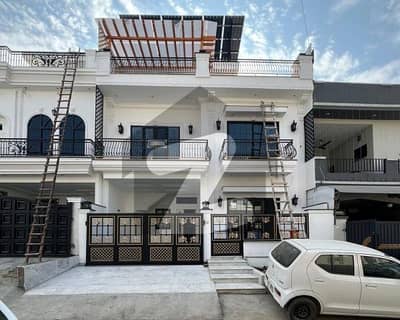 1800 Square Feet House In B-17 Of Islamabad Is Available For sale