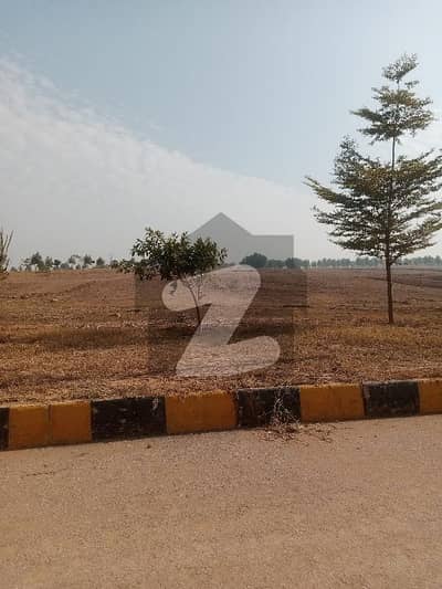 ڈی ایچ اے ویلی - روز سیکٹر ڈی ایچ اے ویلی,ڈی ایچ اے ڈیفینس,اسلام آباد میں 4 مرلہ کمرشل پلاٹ 90.0 لاکھ میں برائے فروخت۔