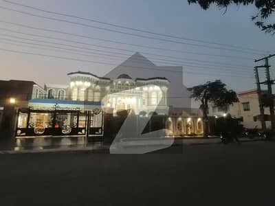 2 Kanal Luxury House 150 Ft Road Available For Sale In NFC