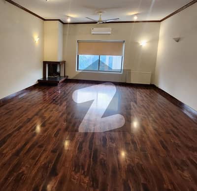 Renovated Beautiful 5 Bedroom House