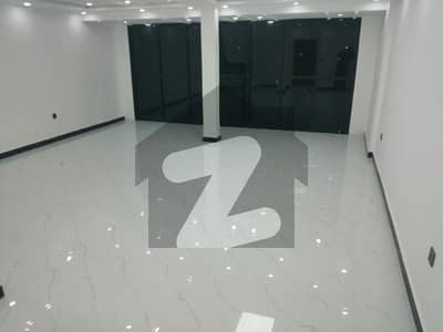 جی ۔ 8 اسلام آباد میں 2 کمروں کا 6 مرلہ دفتر 2.5 لاکھ میں کرایہ پر دستیاب ہے۔