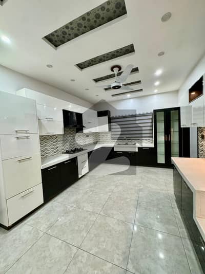 گلستانِِ جوہر ۔ بلاک 3 گلستانِ جوہر,کراچی میں 3 کمروں کا 18 مرلہ زیریں پورشن 1.0 لاکھ میں کرایہ پر دستیاب ہے۔