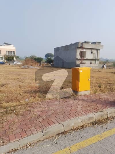 Bahria enclave islamabad sector C1 extension main boulevard solid land plot ready for house construction for sale