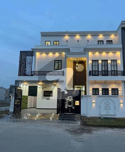 A On Excellent Location House Of 2600 Square Feet In Citi Housing Society