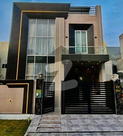 سٹی ہاؤسنگ سوسائٹی گوجرانوالہ میں 4 کمروں کا 5 مرلہ مکان 2.1 کروڑ میں برائے فروخت۔