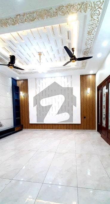 A Prime Location House Of 10 Marla In Rs. 100000 For Rent A Prime Location House Of 10 Marla In Rs. 100000 For Rent