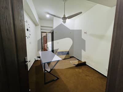 Two Bed Flat Available For Rent Sui Gas All Facilities Available