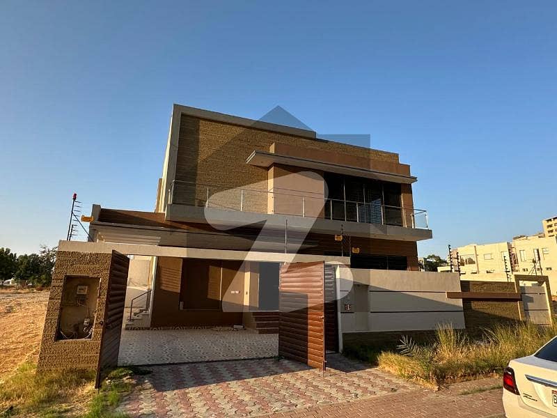 Luxury Villa For Sale In Precicnt 4 Bahria Town Karachi - 500 Sq Yards | 6 Bedrooms | Prime Location Luxury Villa For Sale In Precicnt 4 Bahria Town Karachi - 500 Sq Yards | 6 Bedrooms | Prime Location