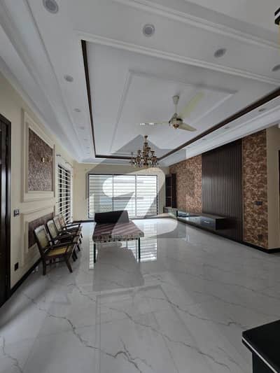 1 Kanal Luxurious Upper Portion for Rent in Valencia Town