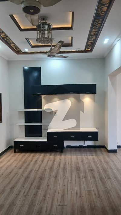 ڈی ۔ 12/4 ڈی ۔ 12,اسلام آباد میں 3 کمروں کا 6 مرلہ بالائی پورشن 75.0 ہزار میں کرایہ پر دستیاب ہے۔