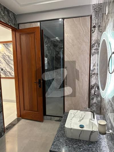 آئی ای پی انجینئرز ٹاؤن لاہور میں 3 کمروں کا 1 کنال بالائی پورشن 80.0 ہزار میں کرایہ پر دستیاب ہے۔