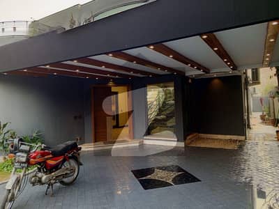 20 MARLA ELEGANT BUNGALOW IS AVAILABLE ON RENT IN THE BEST BLOCK OF PHASE 4 DHA LAHORE.