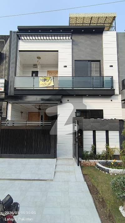 5 Marla Brand New Luxurious House For sale 40Ft Wide Road in Park View City Lahore