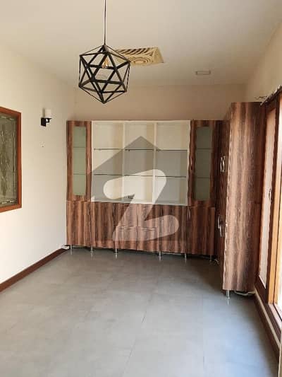 A Well Renovated Topnotch Villa For Rent