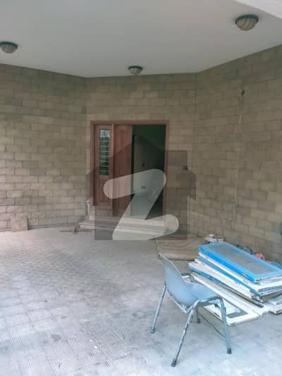 ڈی ایچ اے فیز 6 ڈی ایچ اے ڈیفینس,کراچی میں 4 کمروں کا 12 مرلہ مکان 6.6 کروڑ میں برائے فروخت۔