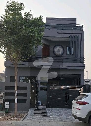 Centrally Located Prime Location House For sale In Royal Palm City Available