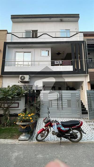 5 Marla Triple Storey Beautiful House - Topaz Block Park View City Multan Road LAHORE