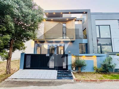 10 Marla House With Basement Available For Sale In Lake City Sector M-2A