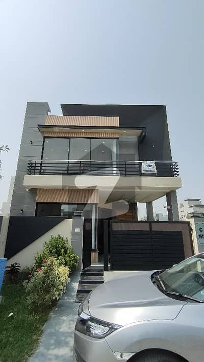 ڈی ایچ اے فیز 6 ڈیفنس (ڈی ایچ اے),لاہور میں 3 کمروں کا 5 مرلہ مکان 90.0 ہزار میں کرایہ پر دستیاب ہے۔