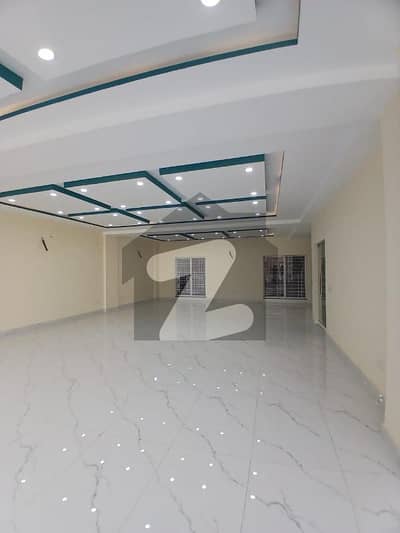 5 Marla Commerical 1st floor available for rent with small kitchen and washroom   Description:  A well-maintained 5 Marla commercial floor  available for rent in a prime commercial area. Ideal for offices, clinics, IT firms, boutiques, or corporate setups. Easy access, excellent visibility, and a professional environment make it a perfect choice for your bu