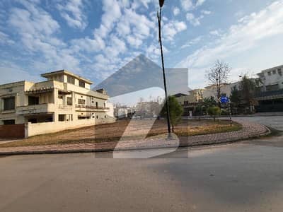 15.5 Marla Corner Plot For Sale