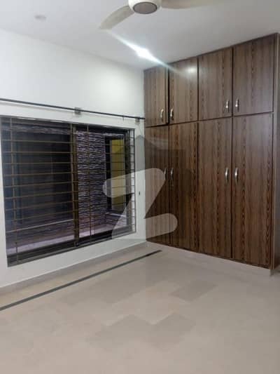 جی ۔ 13/4 جی ۔ 13,اسلام آباد میں 3 کمروں کا 14 مرلہ زیریں پورشن 1.3 لاکھ میں کرایہ پر دستیاب ہے۔