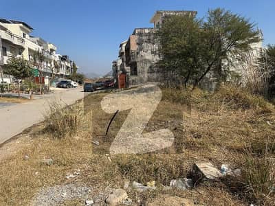 ڈی ۔ 12/2 ڈی ۔ 12,اسلام آباد میں 14 مرلہ رہائشی پلاٹ 6.75 کروڑ میں برائے فروخت۔